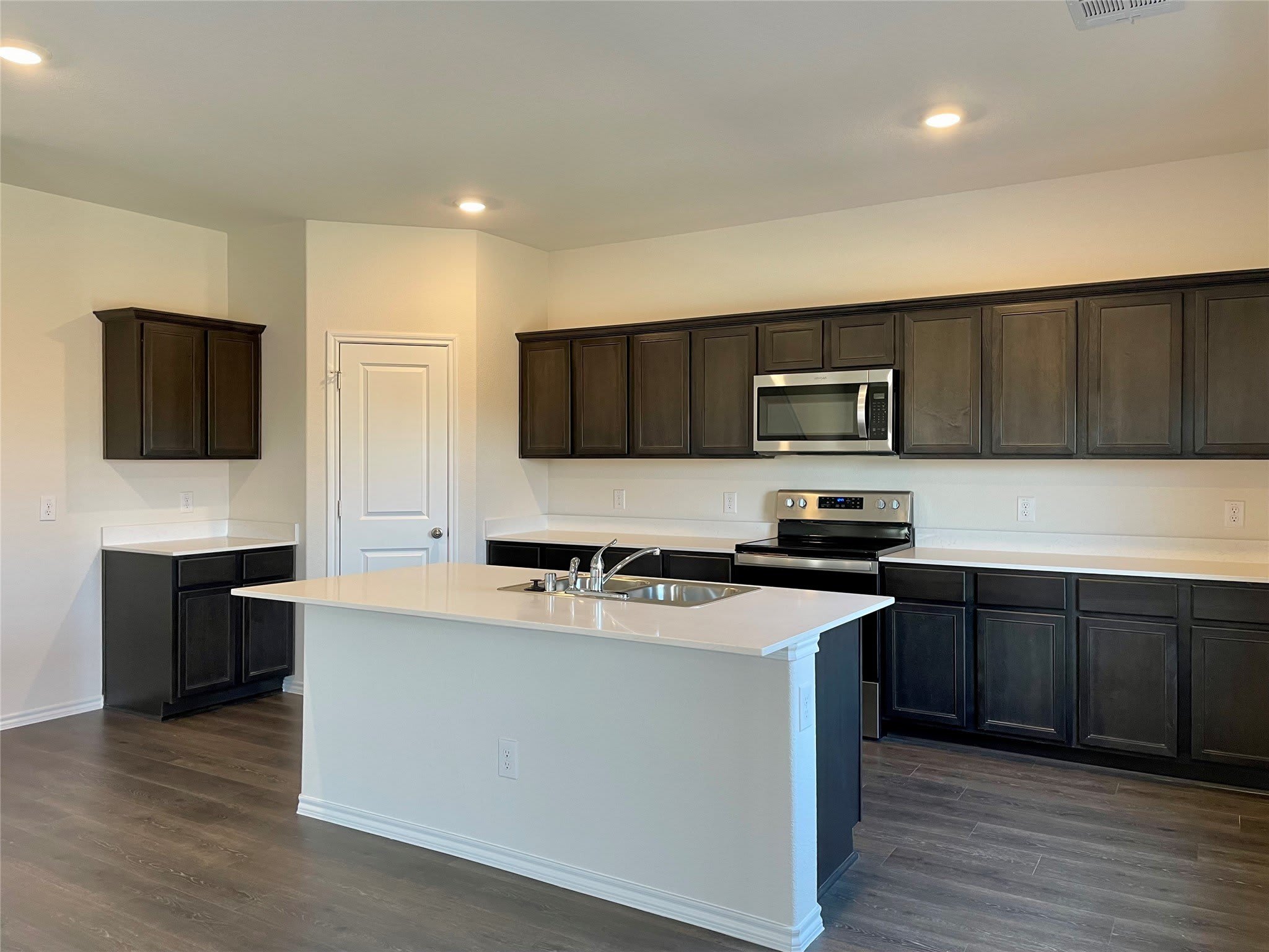 3205 Sweetwater Way – photo 3