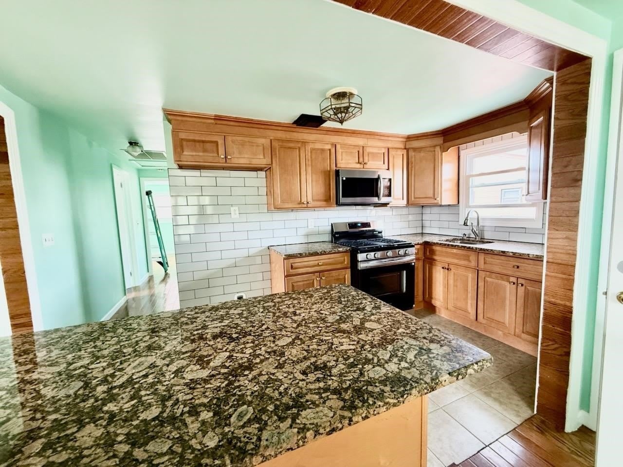 15 SUBURBIA DR – photo 5