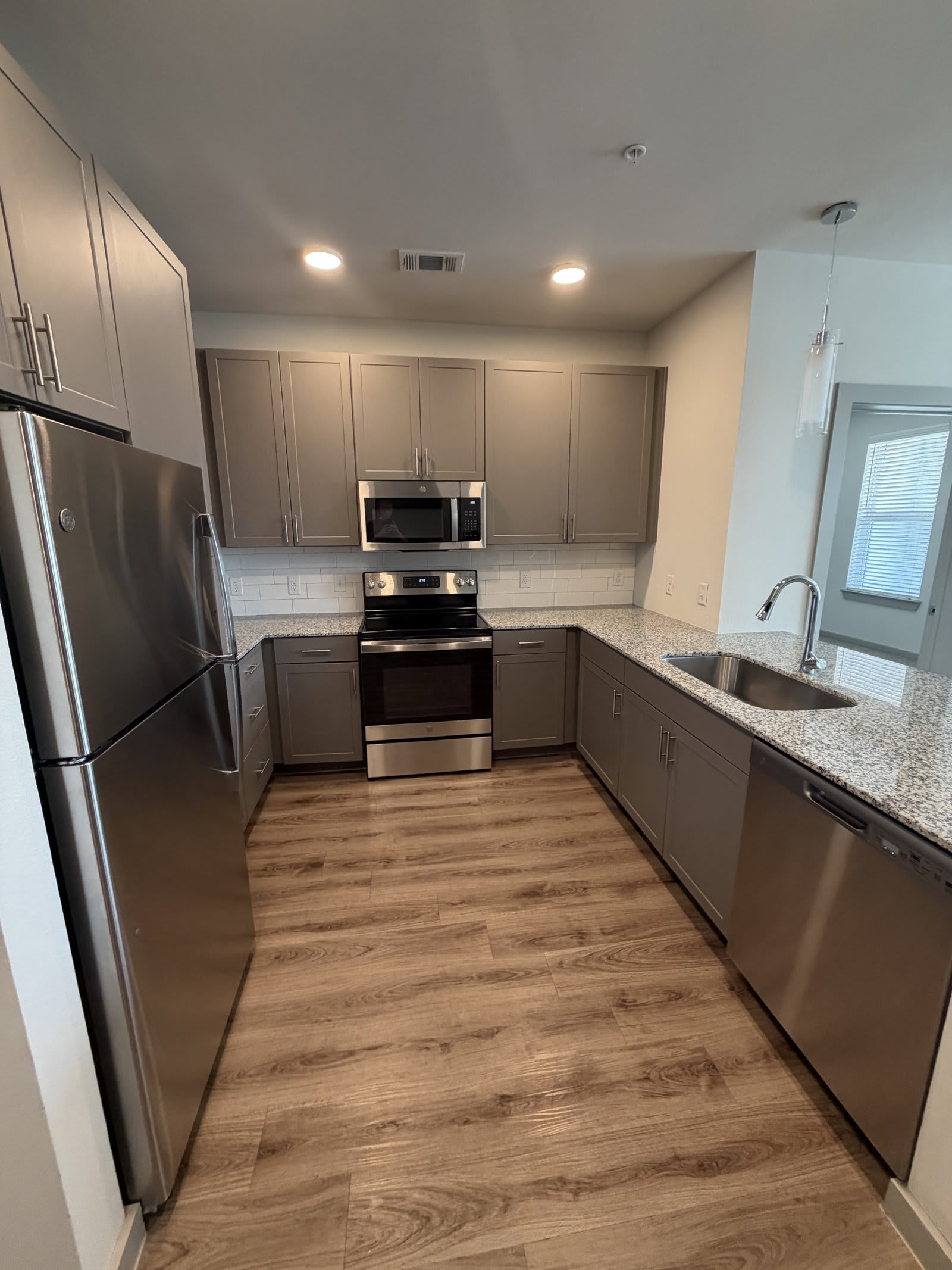 1101 Gallagher Drive – photo 2