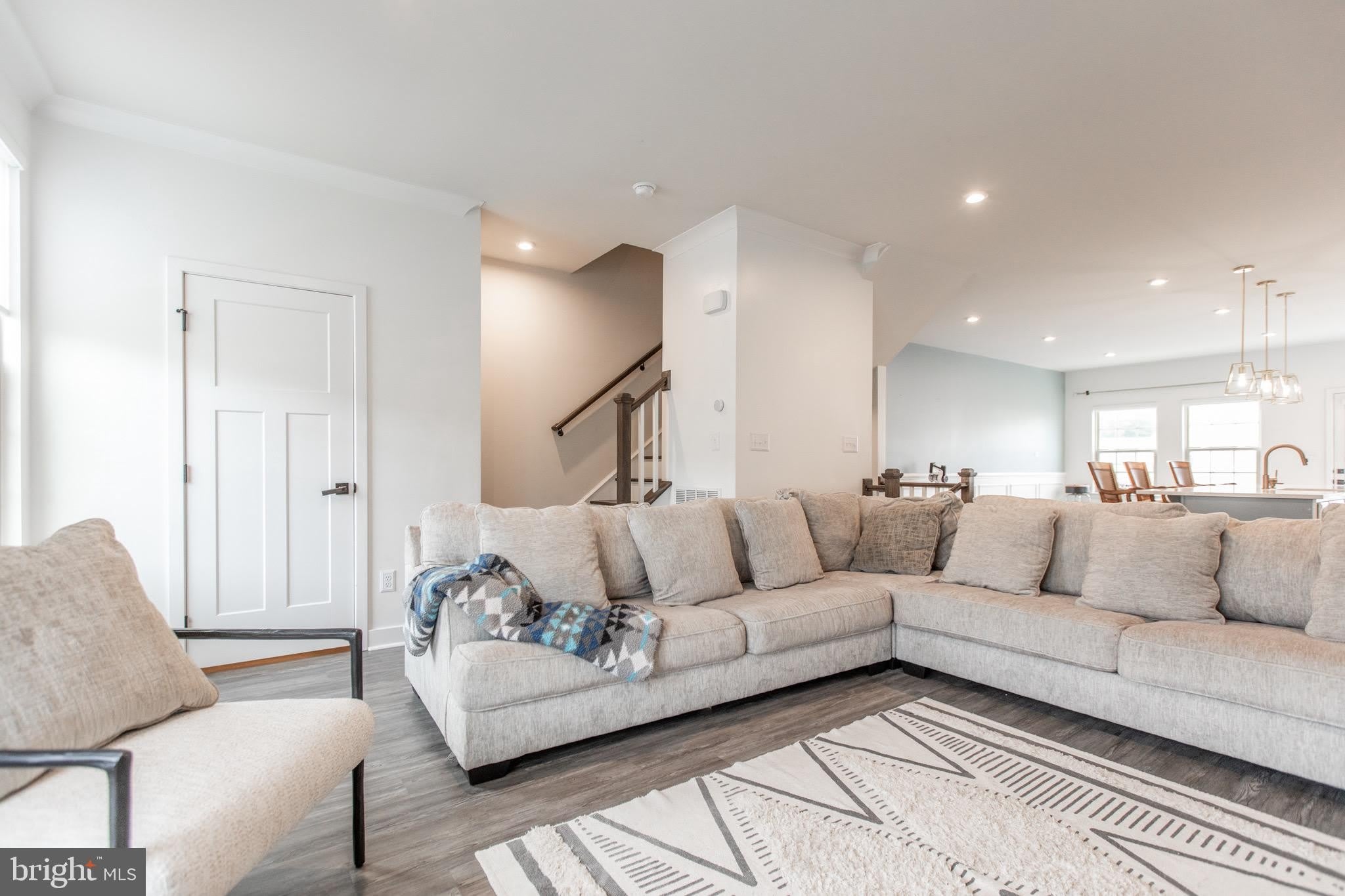 18105 Red Cedar Road – photo 3