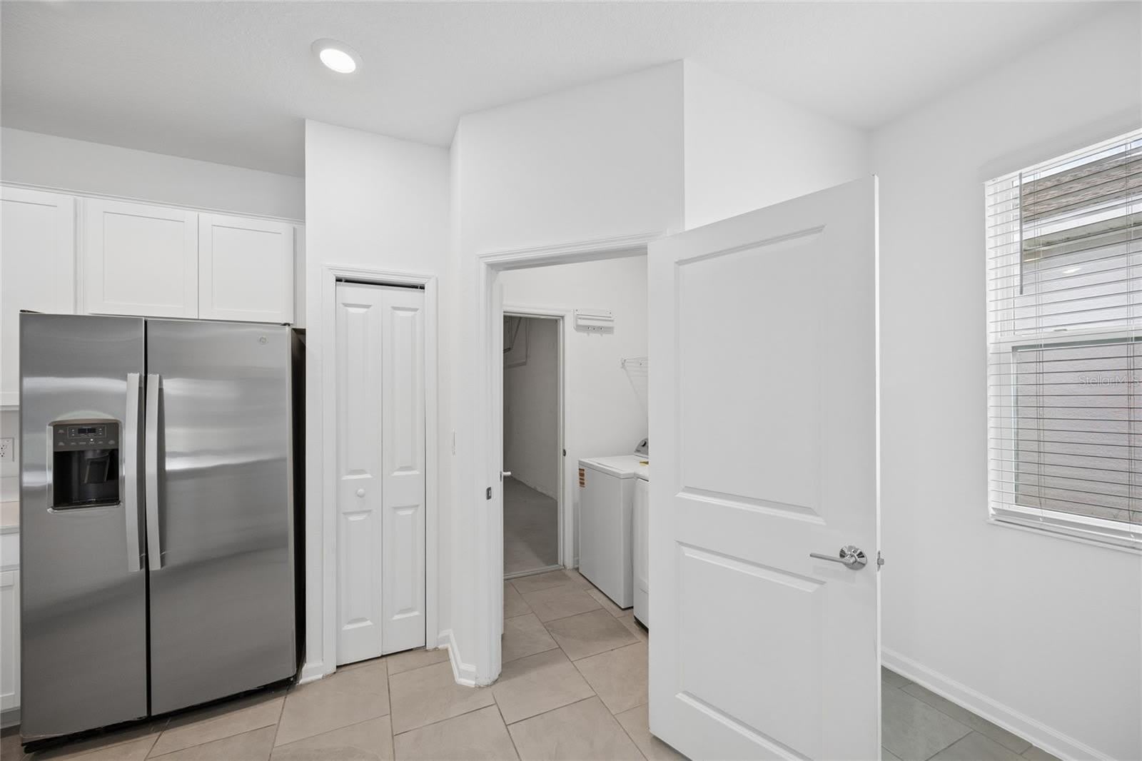 363 LOCH Court – photo 5