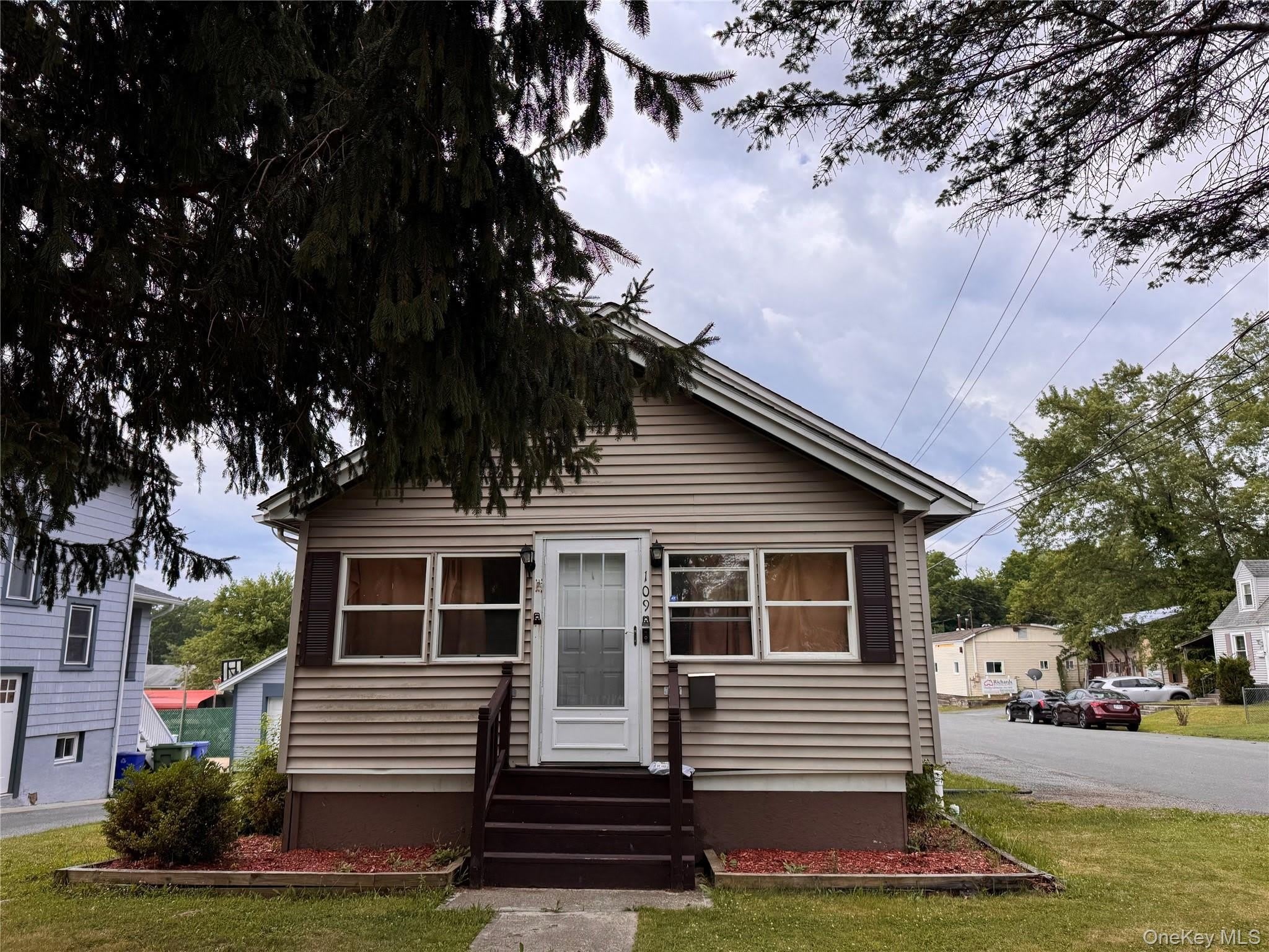 109 Lake Avenue – photo 3