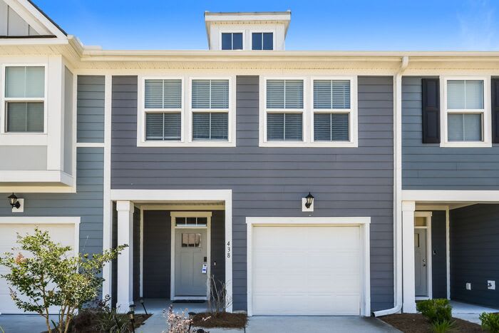 438 Trotters Lane – photo 1