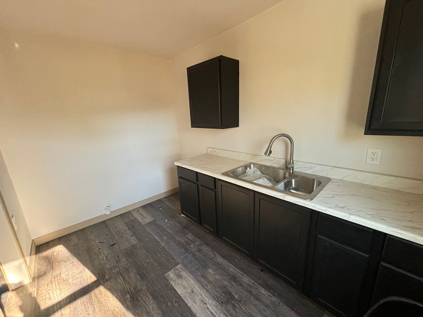 Cute 2 bed 1 bath home! – photo 3