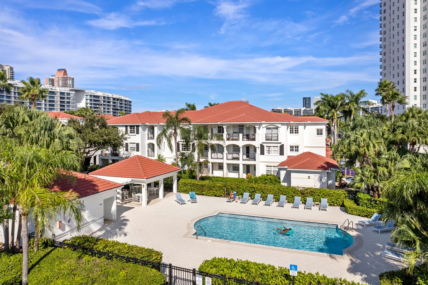Gorgeous 2 bedroom 2 bath In Aventura! – photo 1