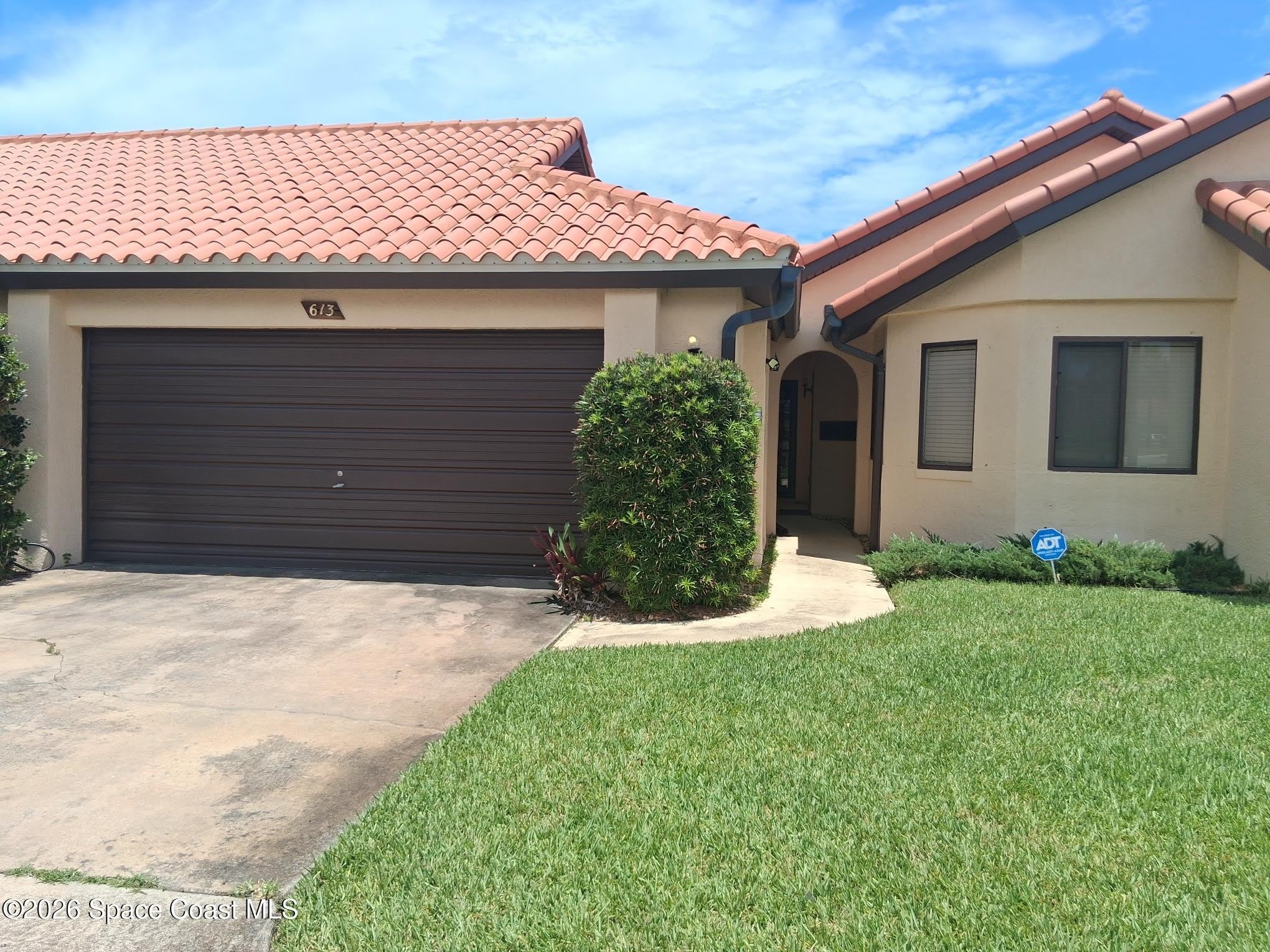 613 Manatee Drive – photo 1