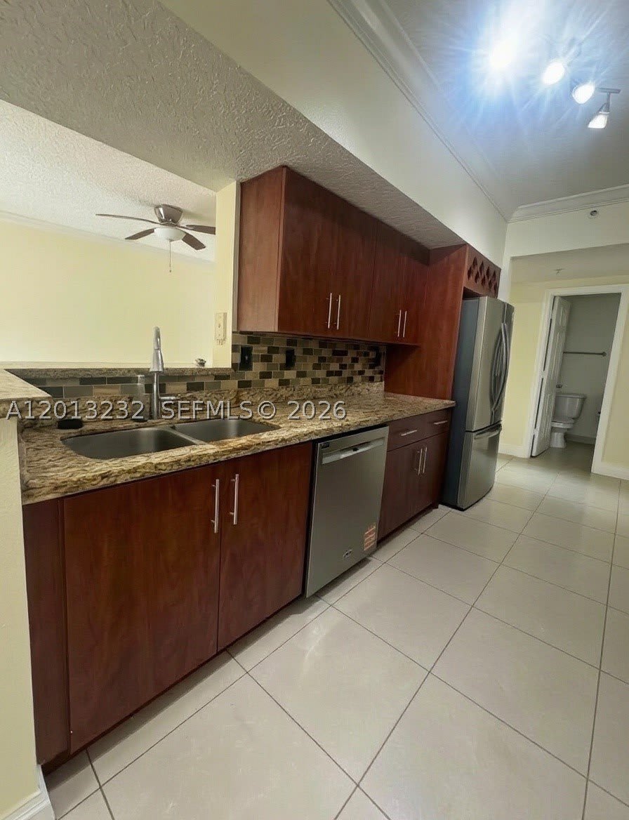 220 Sw 116Th Ave – photo 4