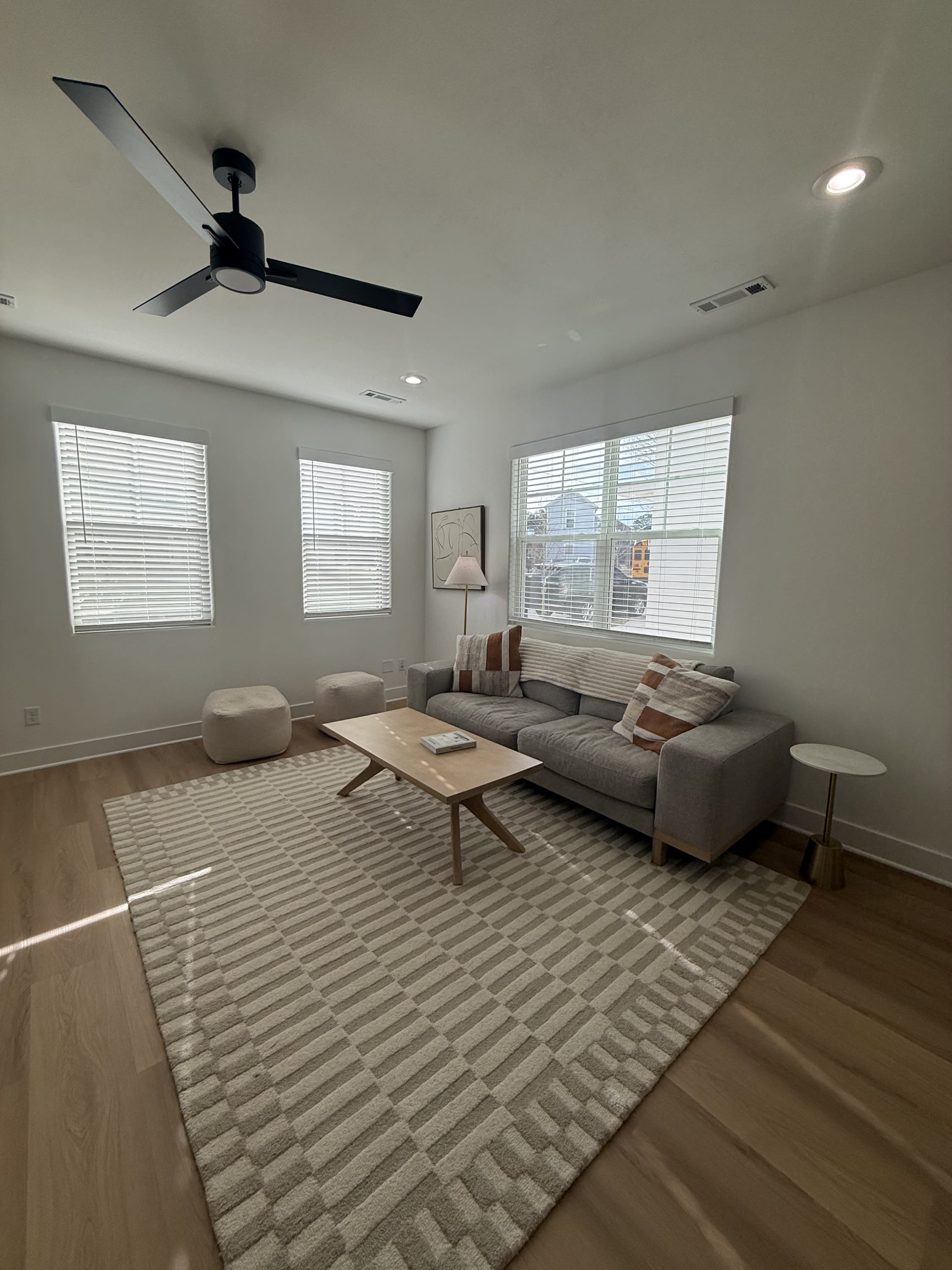 1448 Dunn Avenue – photo 5