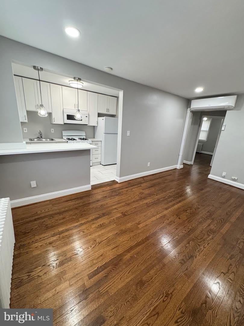 1104 MERIDENE DR #1 – photo 3