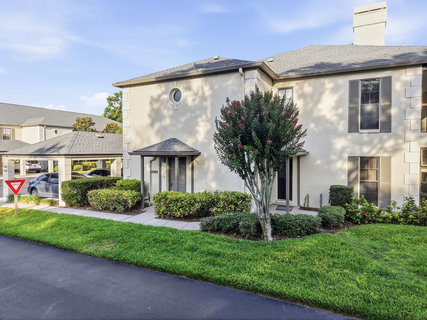 Spacious 2nd Floor 2BR/2BA condo in Carrollwood Village Chase – photo 2