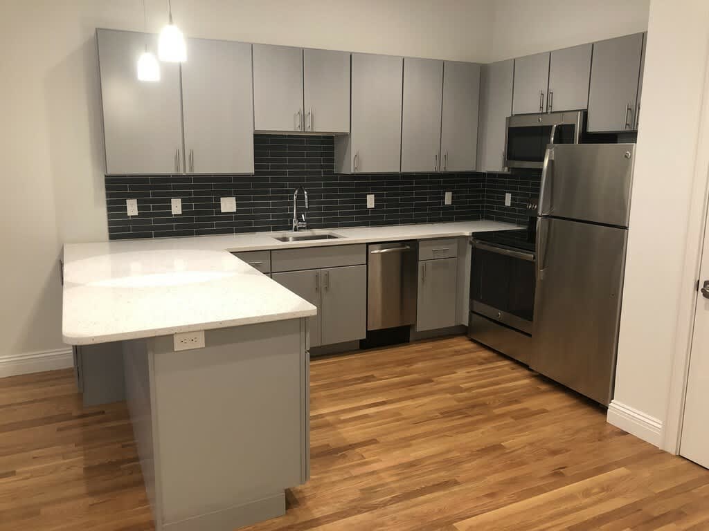 166 Newbury Street – photo 2