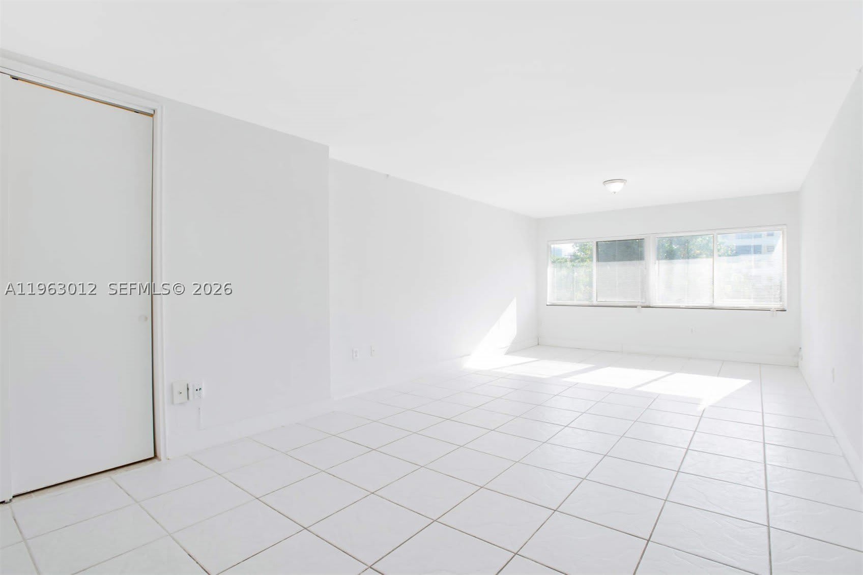 10001 W Bay Harbor Dr – photo 3