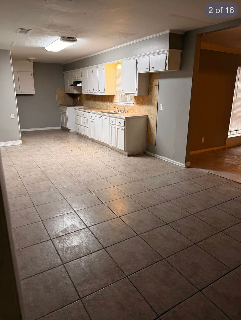 Spacious 4BR/2.5BA Home in Jackson – photo 2