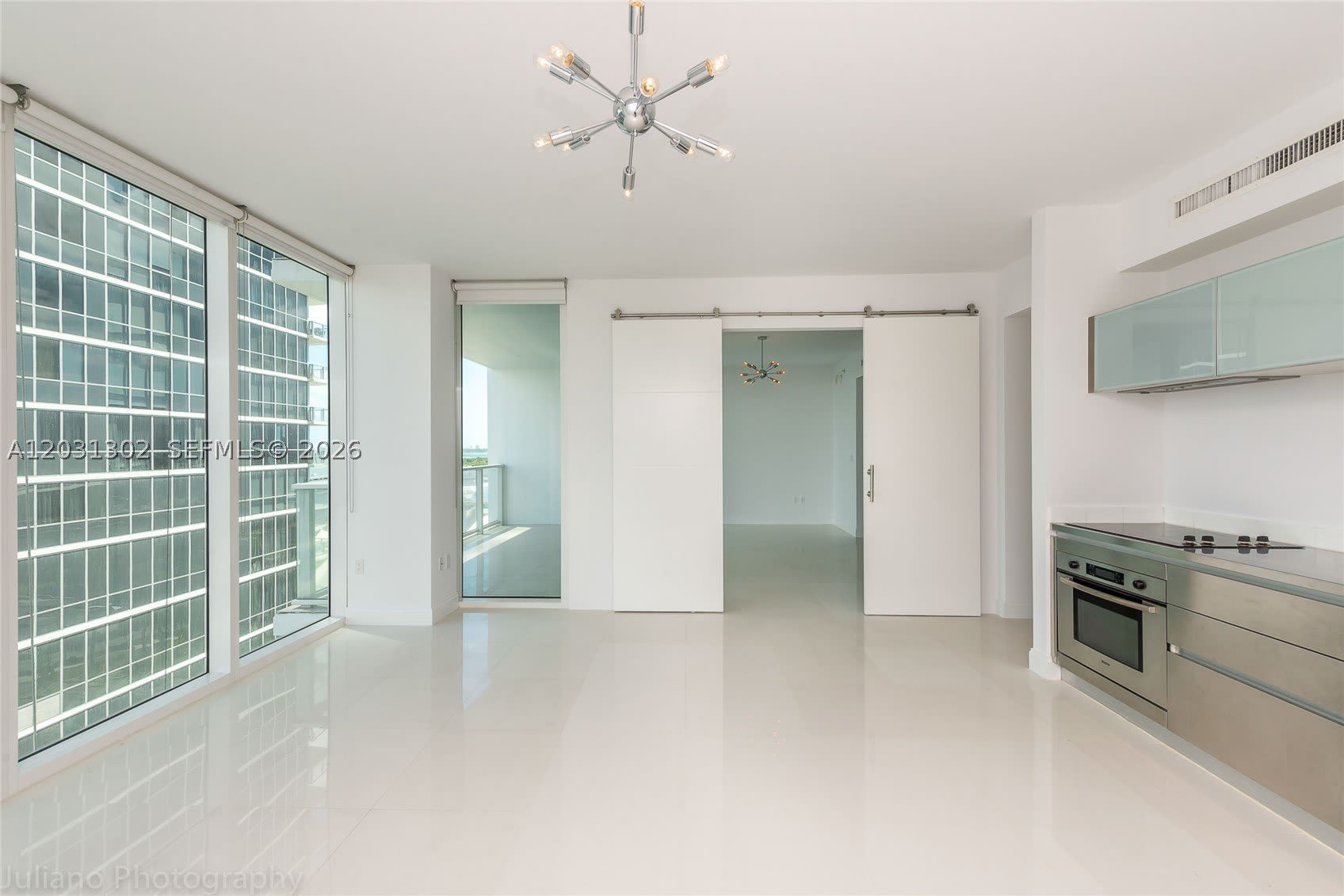 1040 Biscayne Blvd – photo 1