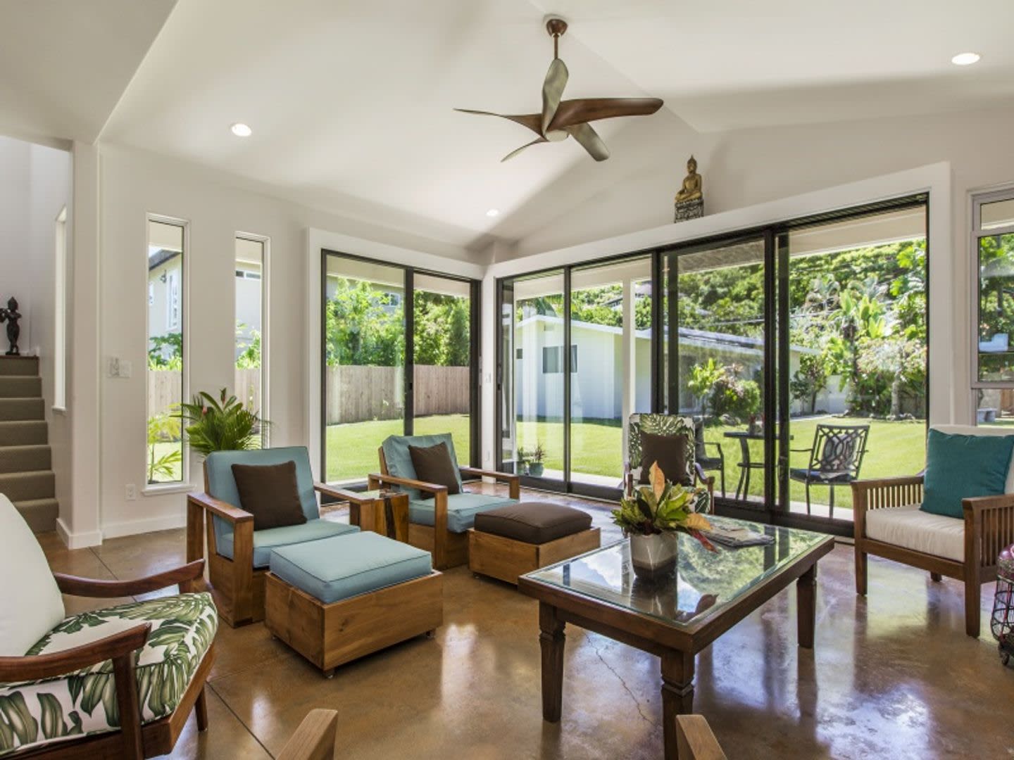 Beautiful Tropical Home Close To Beach W Pool Yard Ac Hale Nani Lanikai – photo 2