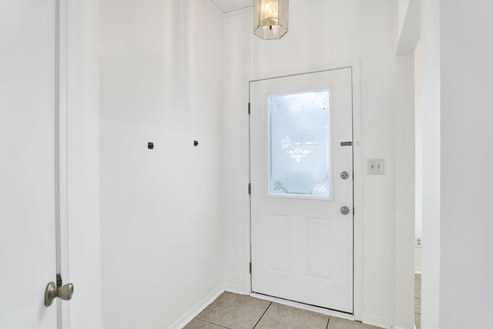 Spacious 2 Bed 2 5 Bath Townhome In Pool Condo Complex – photo 4