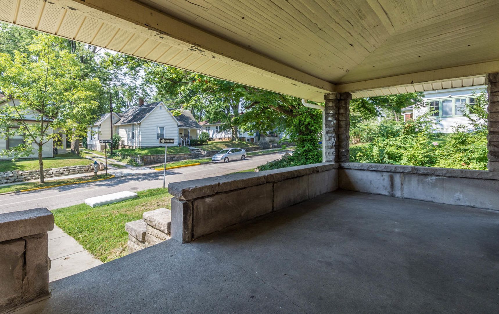 311 E 11th – photo 3