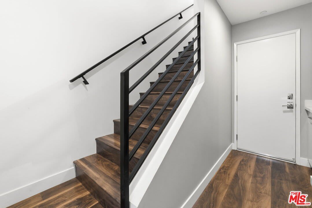 6021 W Beachwood Ln – photo 3