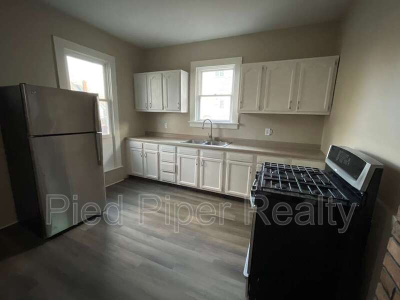 217 North West Avenue – photo 2