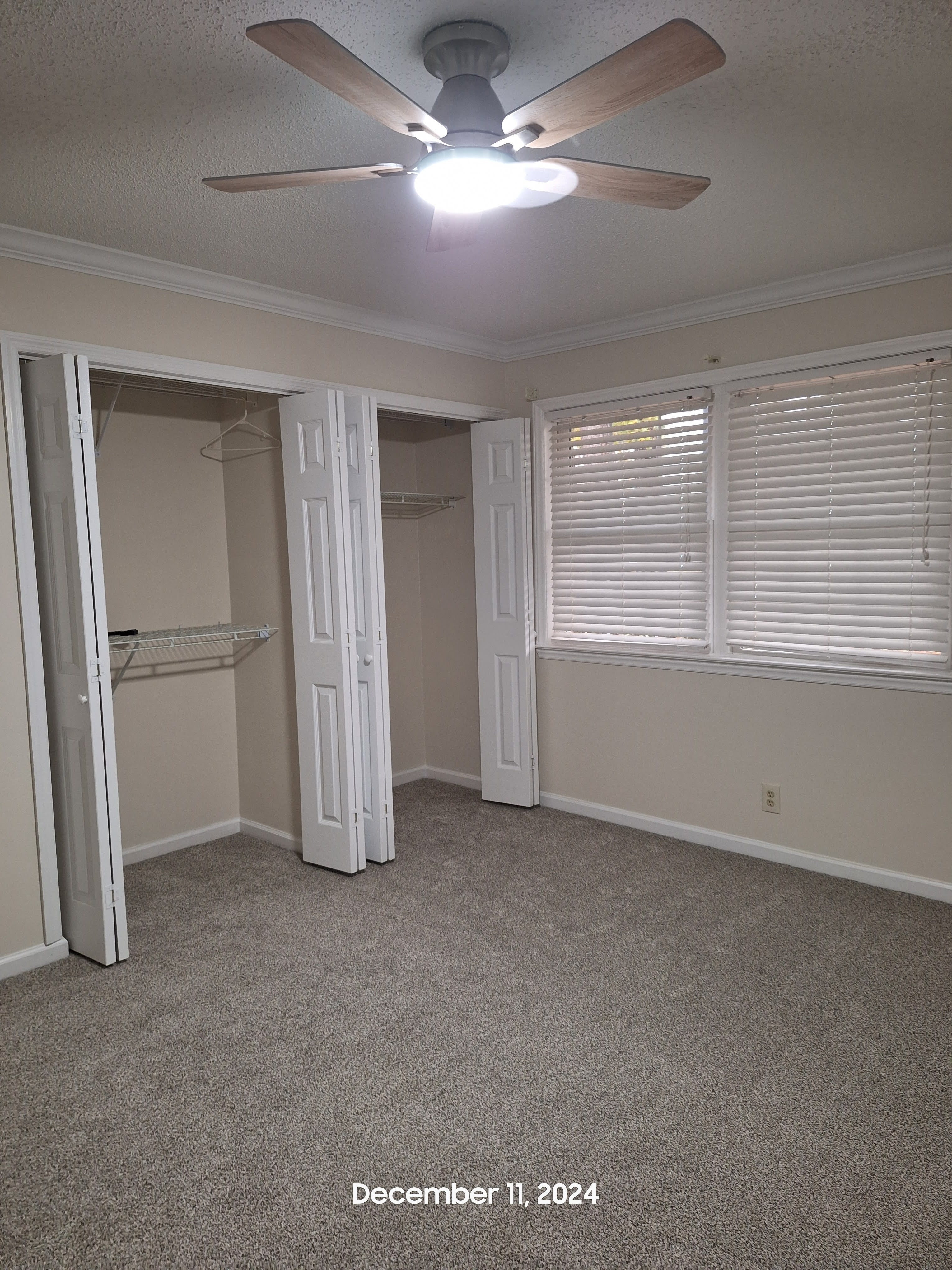 1205 Erin Way – photo 5