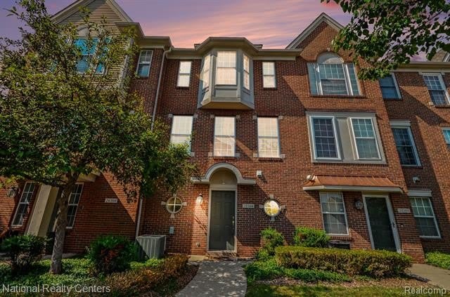 20304 Boardwalk Boulevard – photo 1