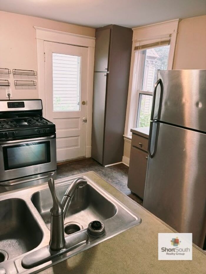 23 Fairbanks Street Northeast – photo 3