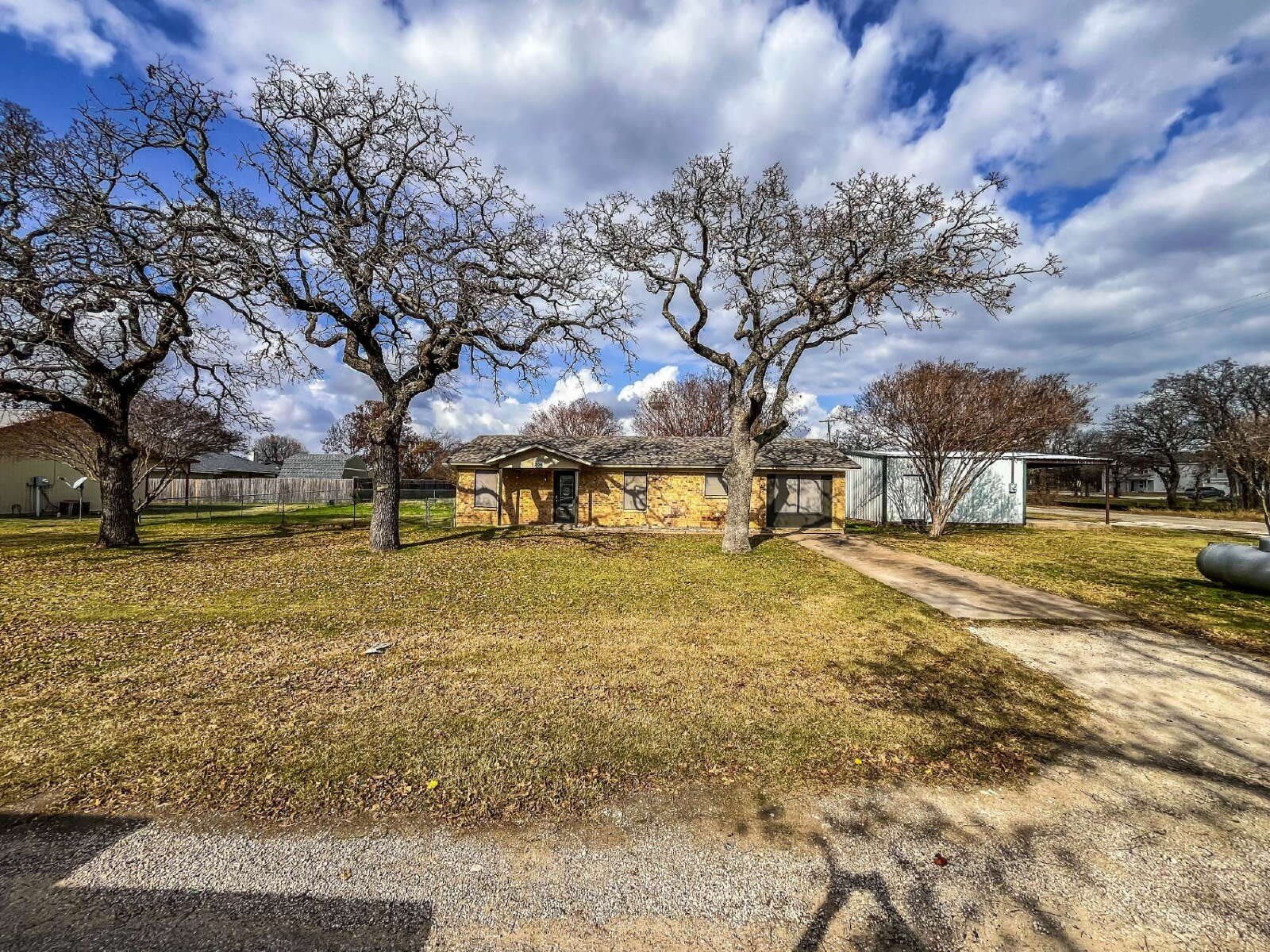 206 E 3rd Street – photo 2