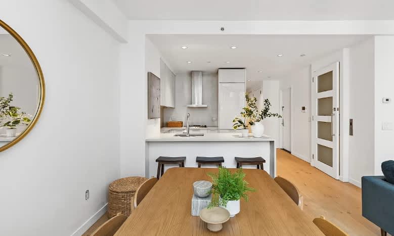 21 W 19th St – photo 3