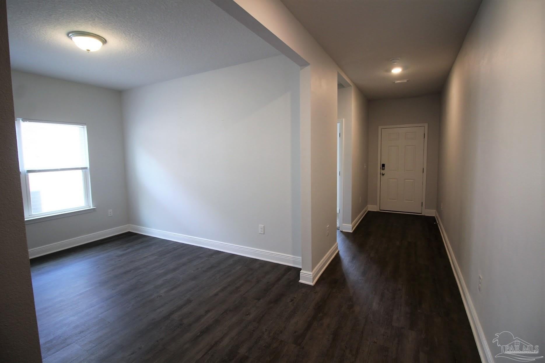 8006 Burnside Loop – photo 5