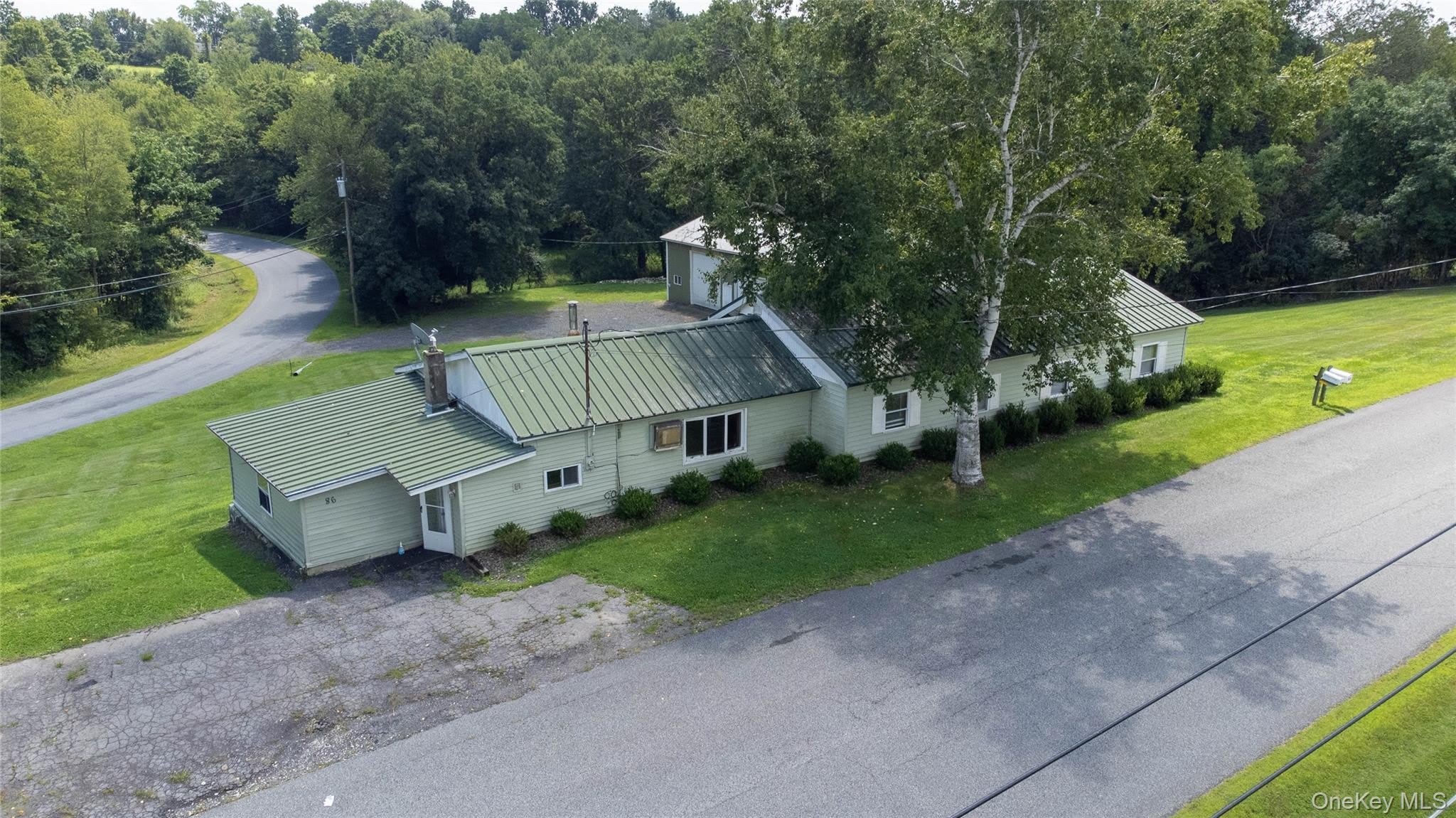 86 Carpenter Road – photo 1