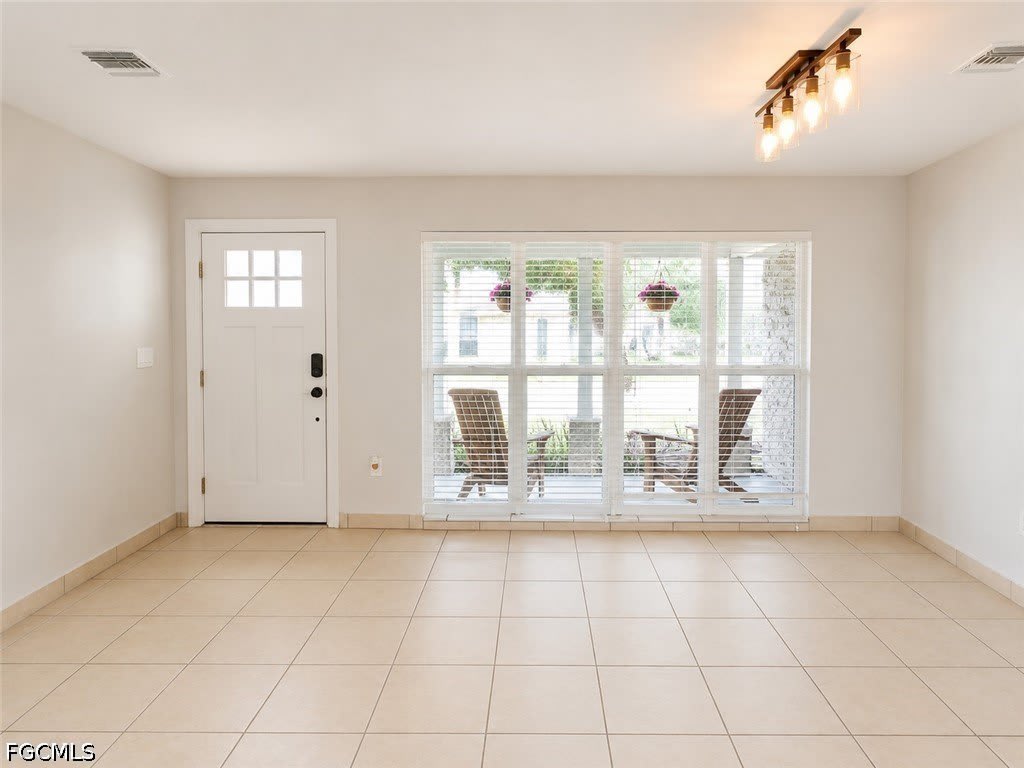 4021 Se 3Rd Avenue – photo 5