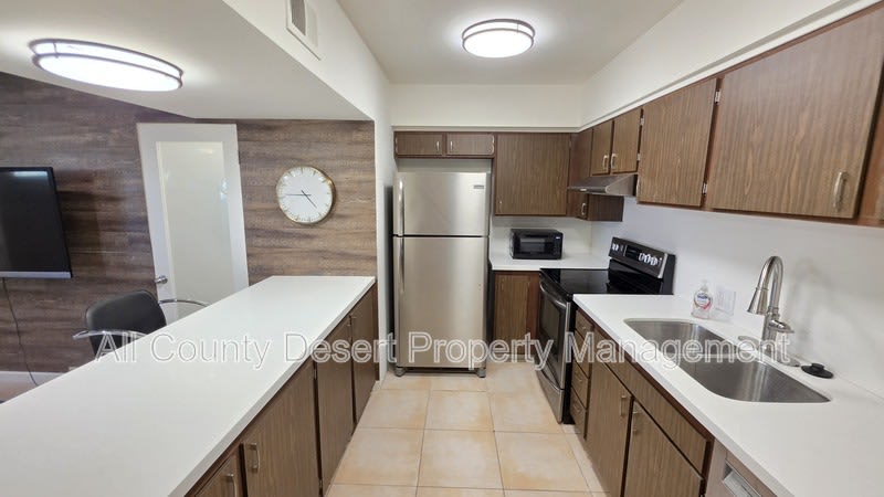 2504 N Whitewater Club Drive – photo 5