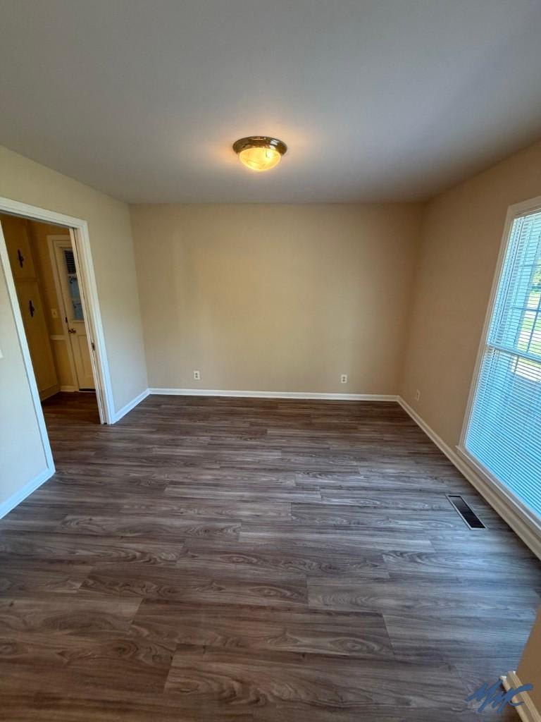 1600 Parklawn Dr. – photo 4