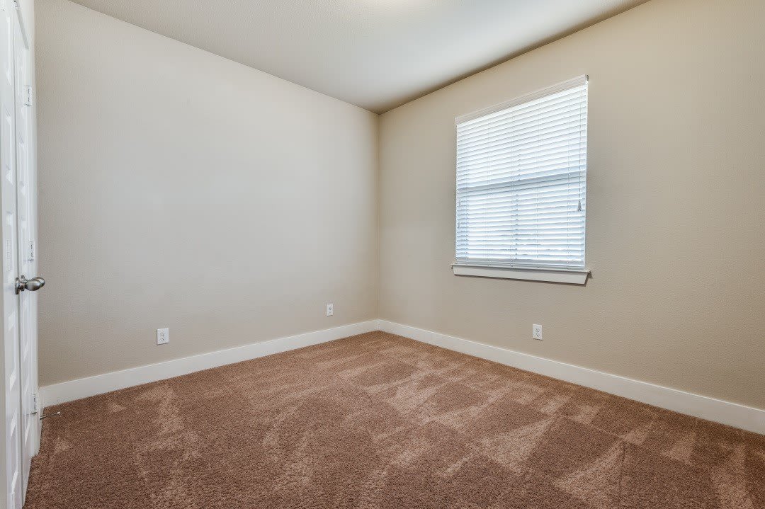 41 Kramer Lane – photo 2