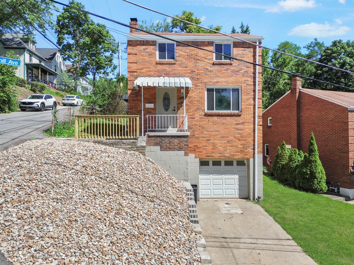 READY FOR MOVE IN! Don't miss this RENOVATED 2 bedroom in BEECHVIEW! – photo 1