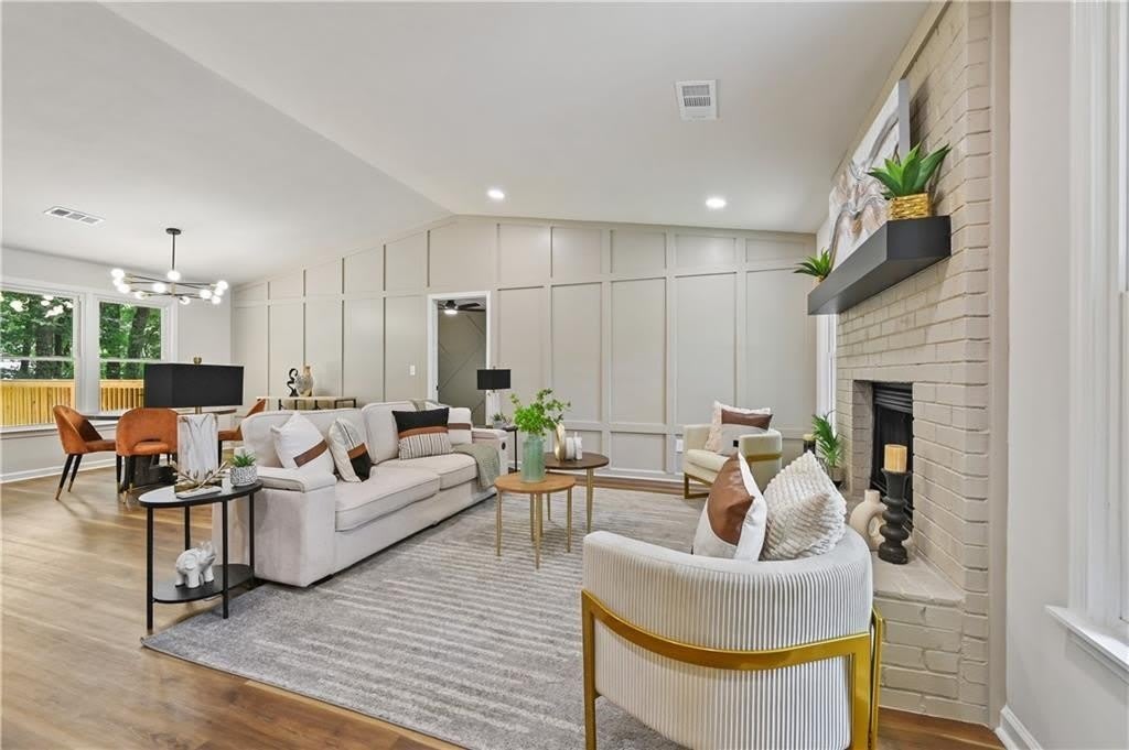 4246 Nora Lane – photo 2