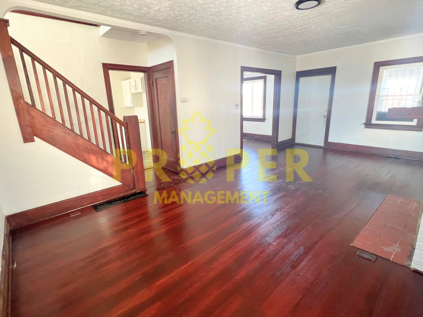 3 bedrooms 1.5 bathrooms house for rent – photo 3
