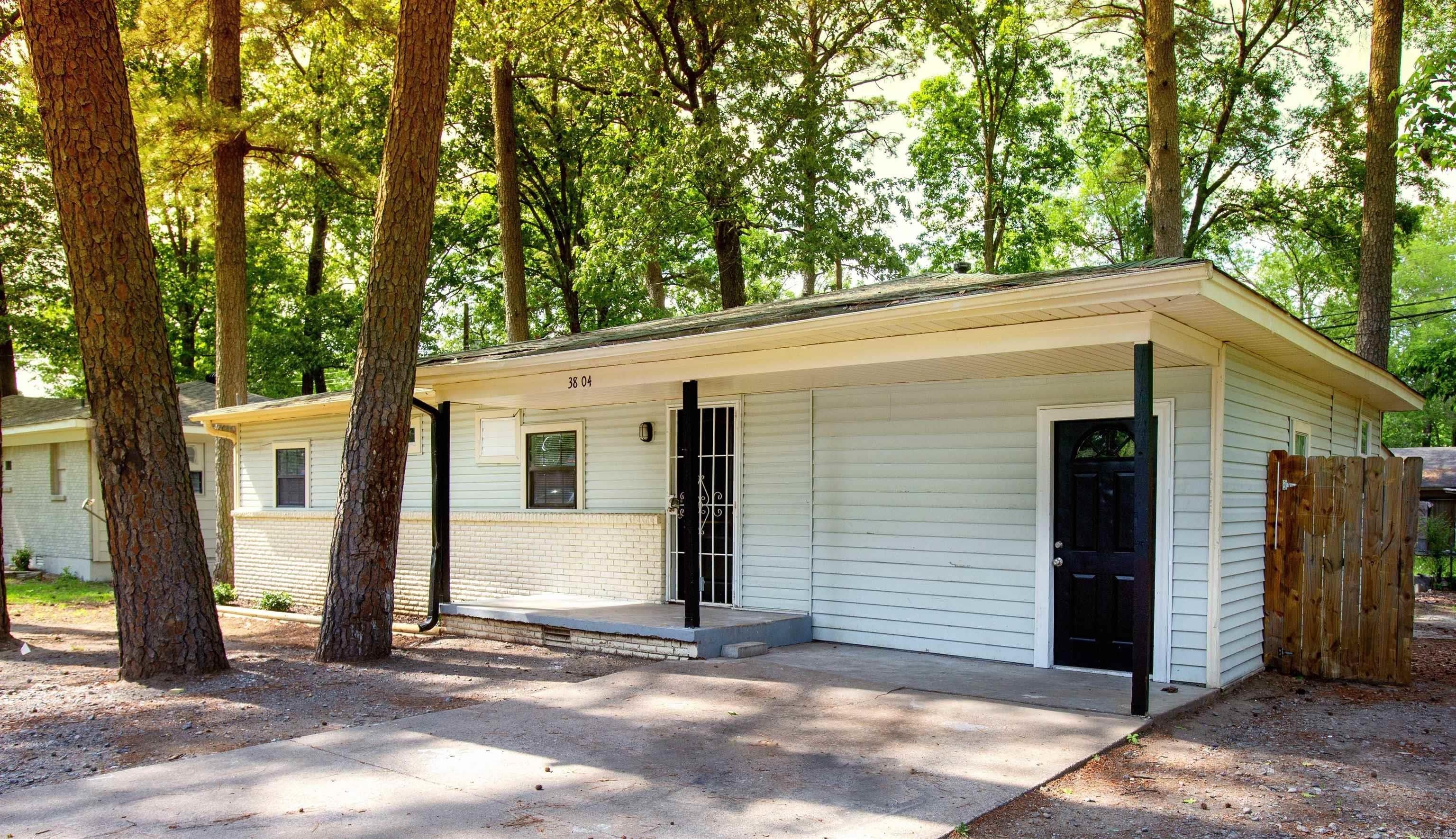 3804 Pine Cone Drive – photo 1