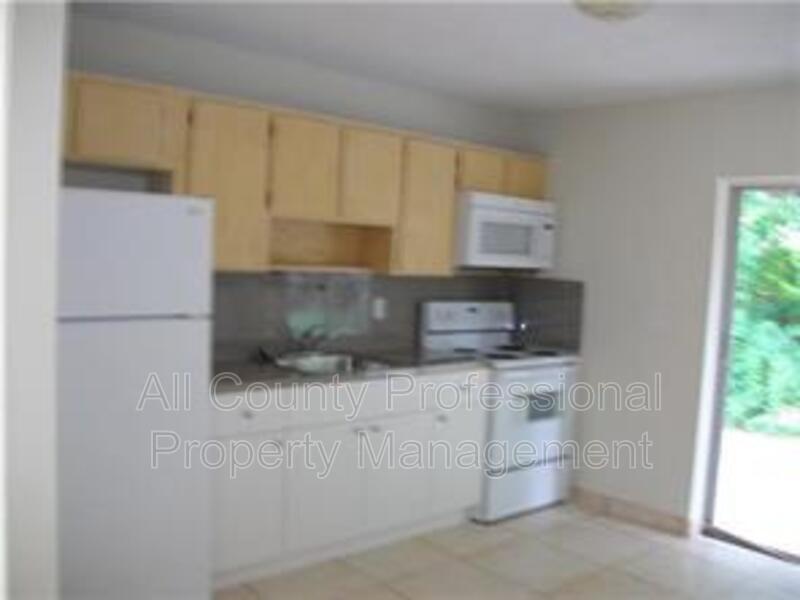 2023 SW 29th Ave – photo 2