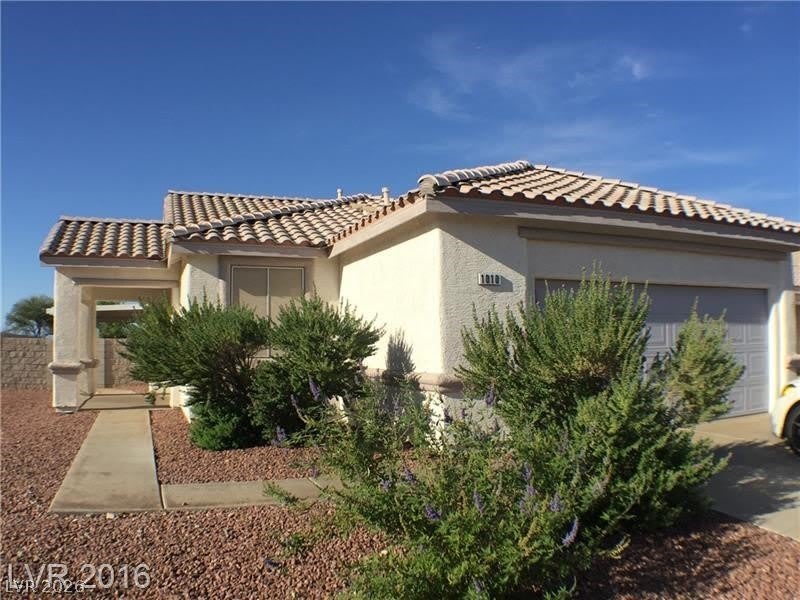1010 Seaside Daisy Court – photo 1