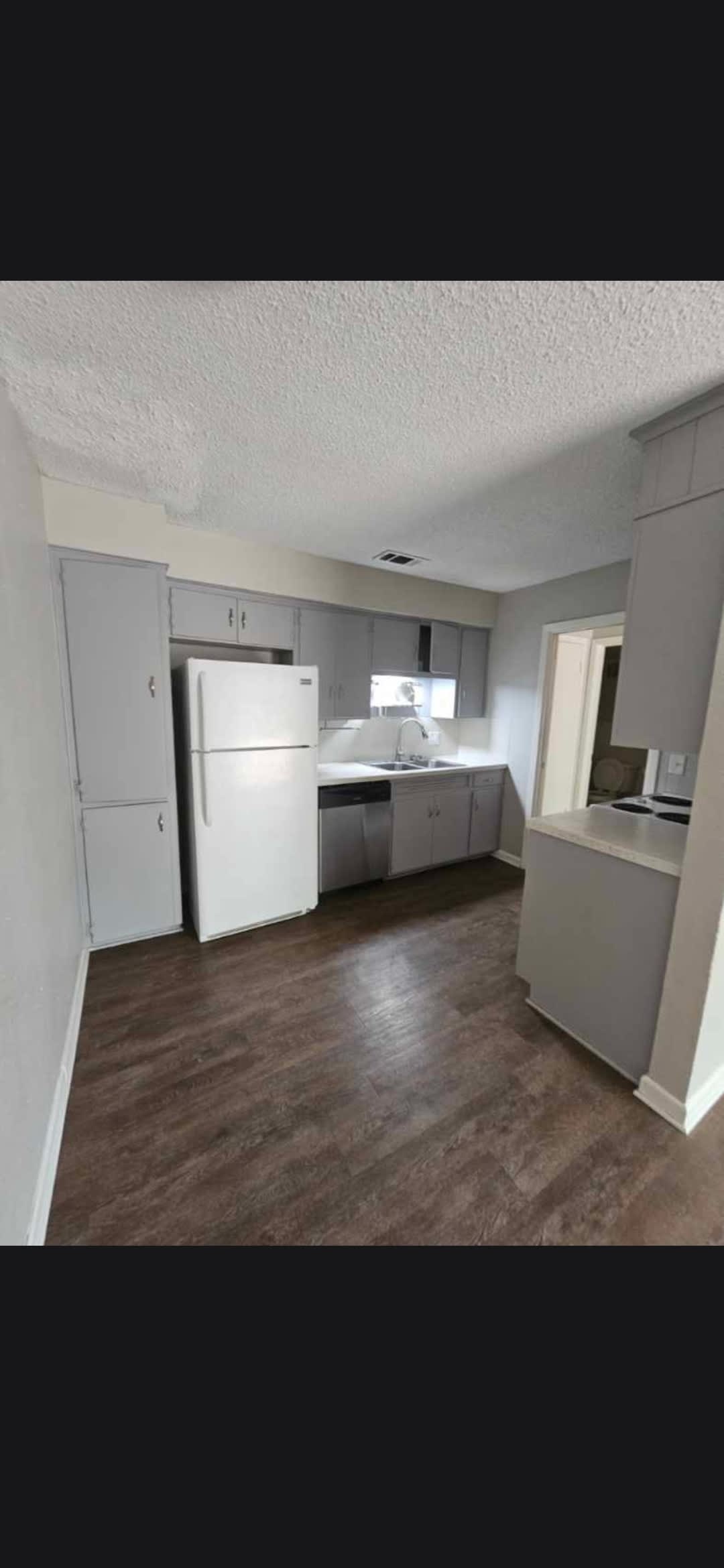 202 Jackson St – photo 2