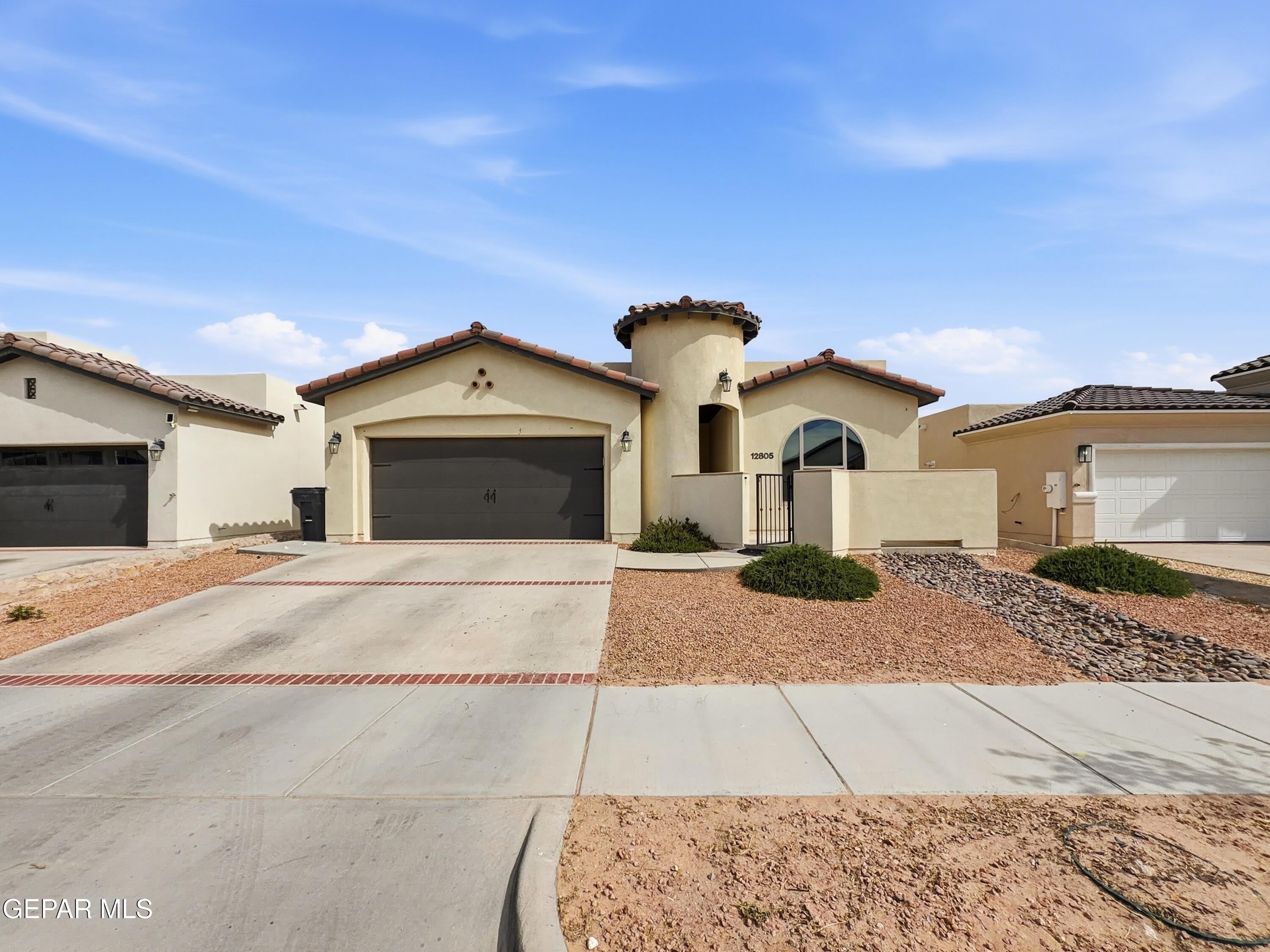 12805 Kingsbury Avenue – photo 1
