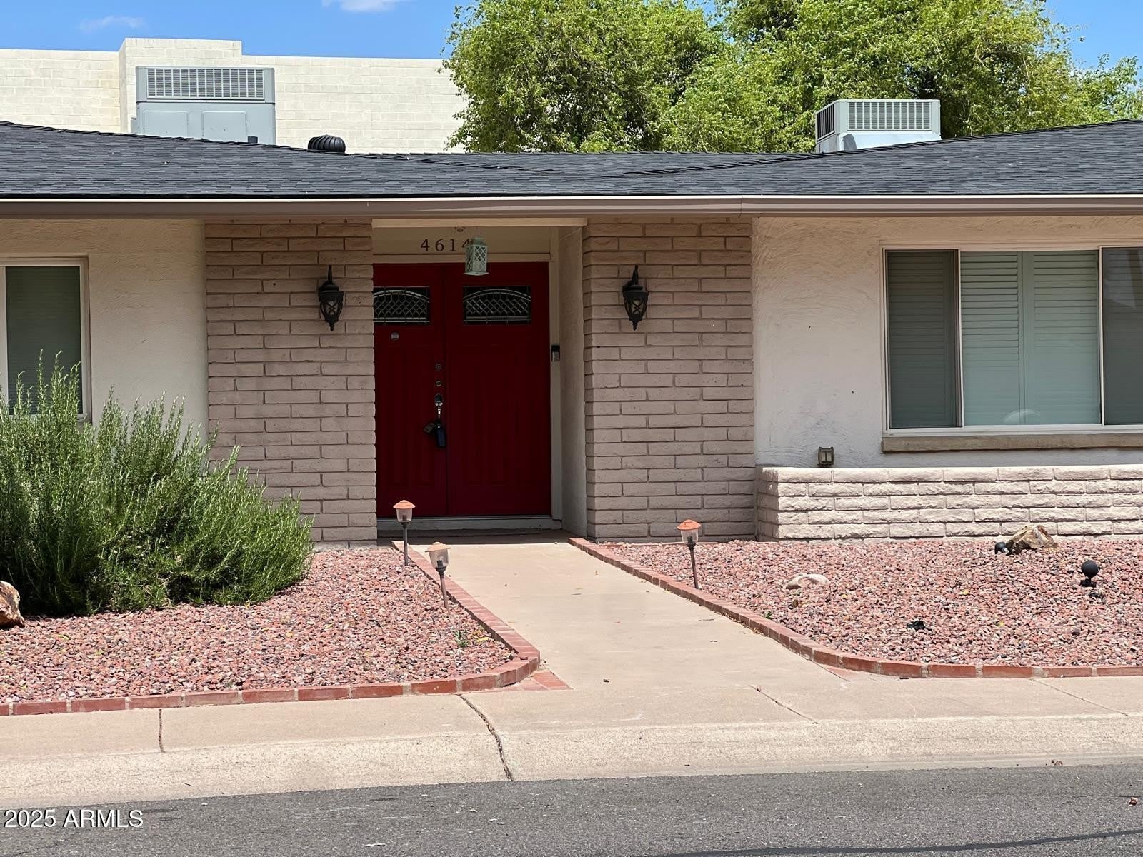 4614 S Kachina Drive – photo 2