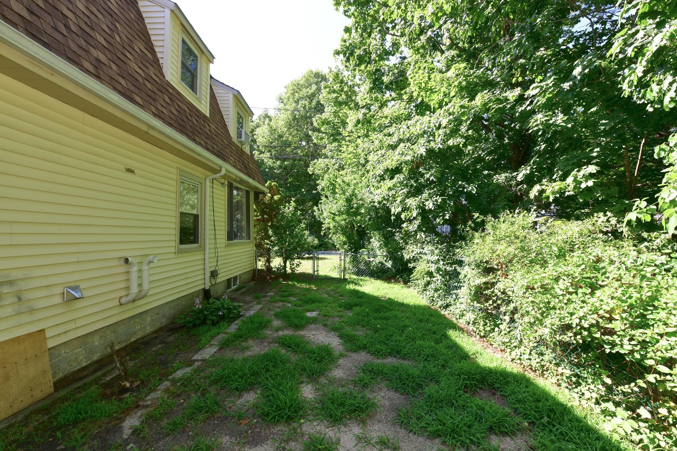 22 Ash Street – photo 4