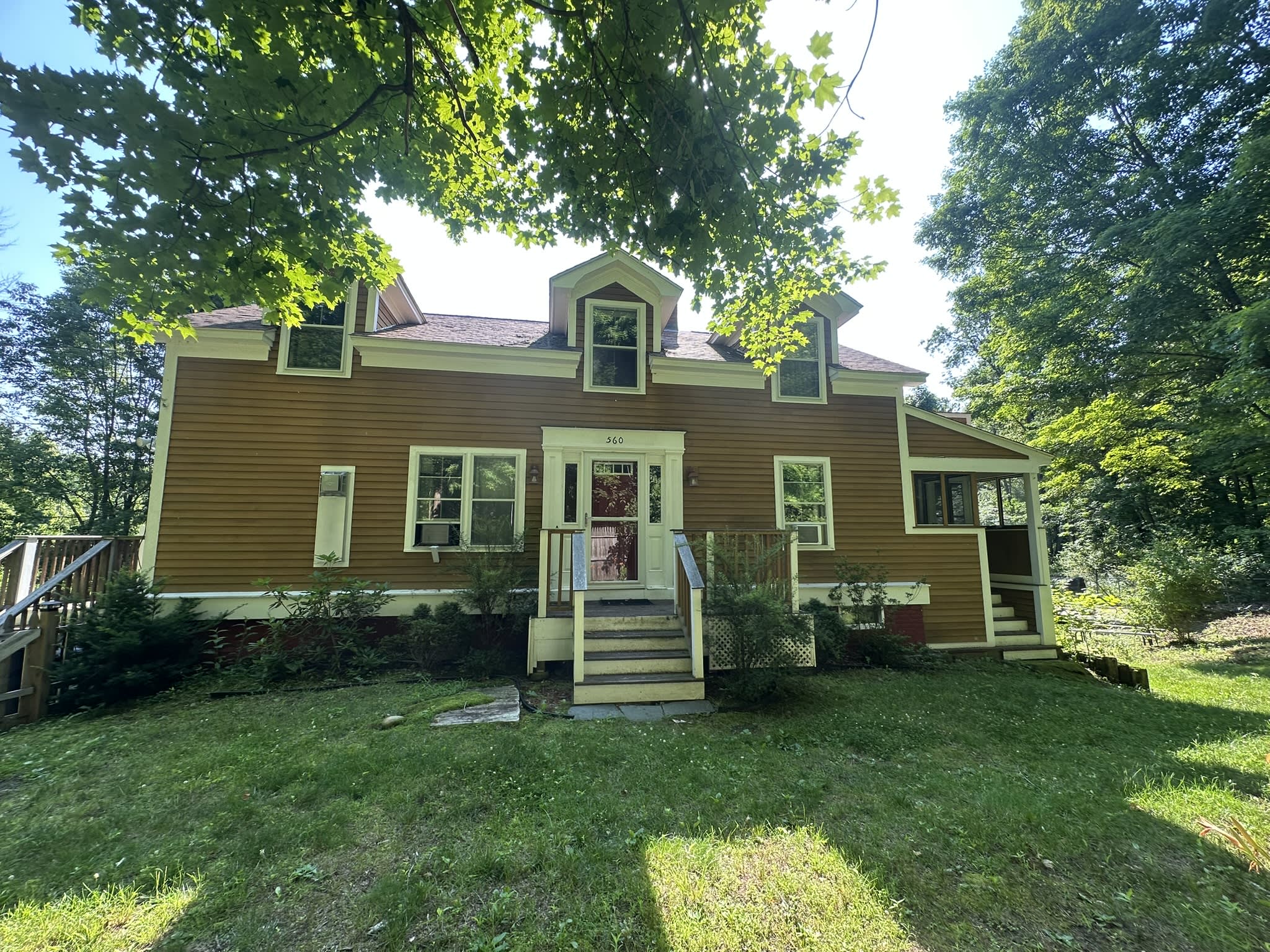 560 S East Street – photo 1