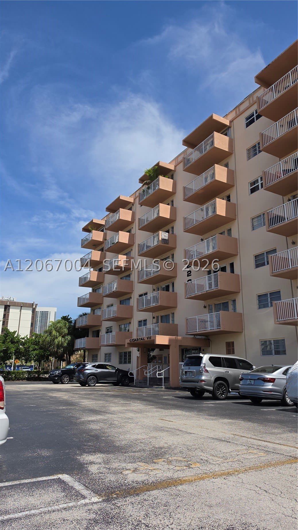 2200 E Hallandale Beach Blvd – photo 2