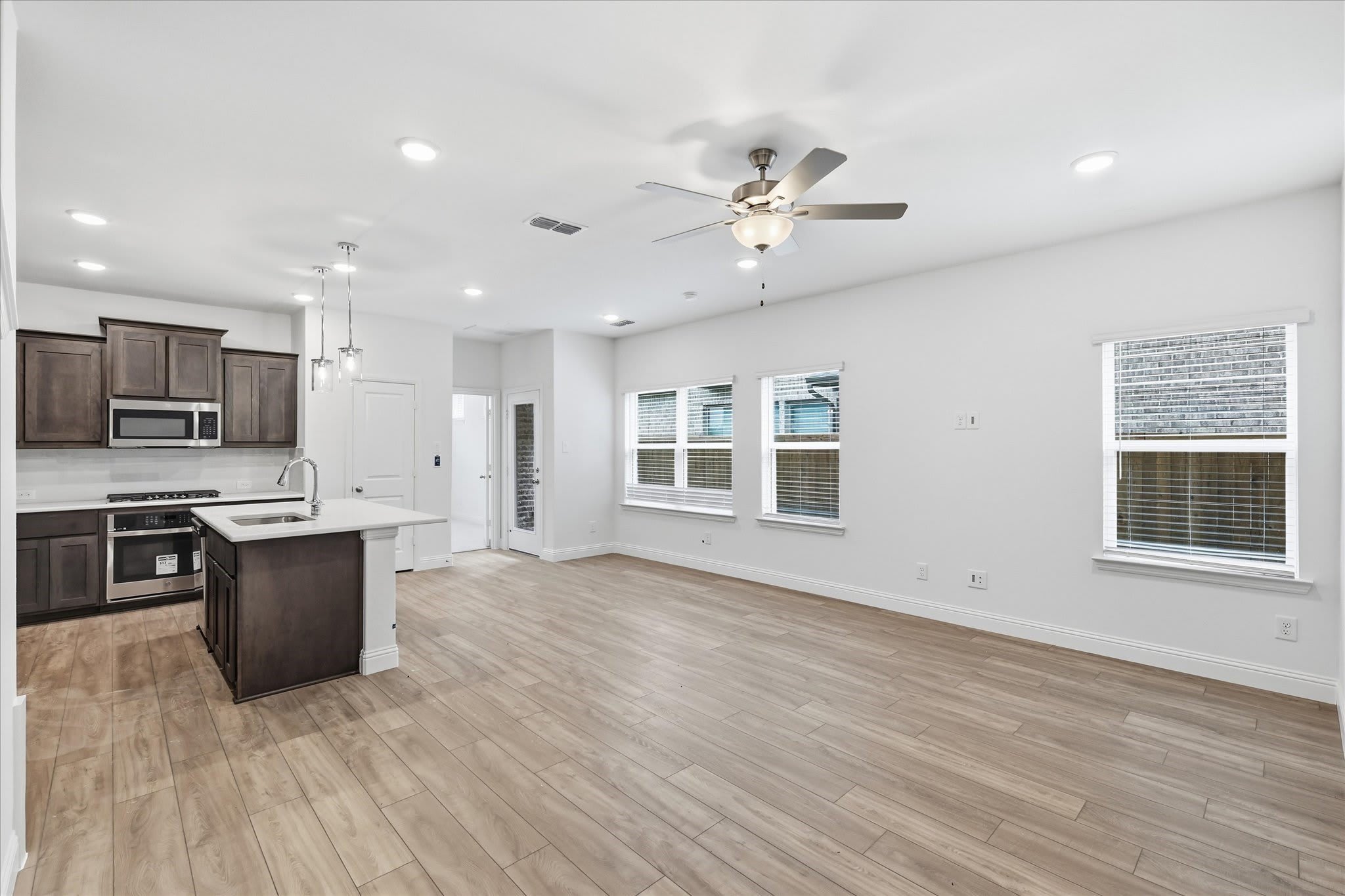 186 Balboa Lane – photo 5