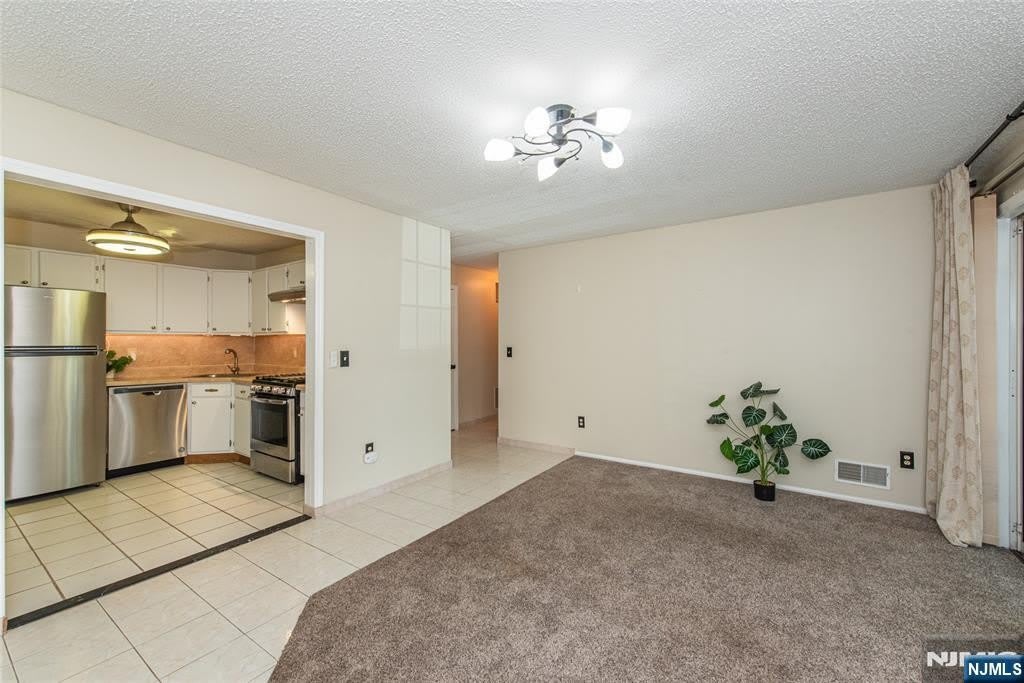 540 Holly Court – photo 4