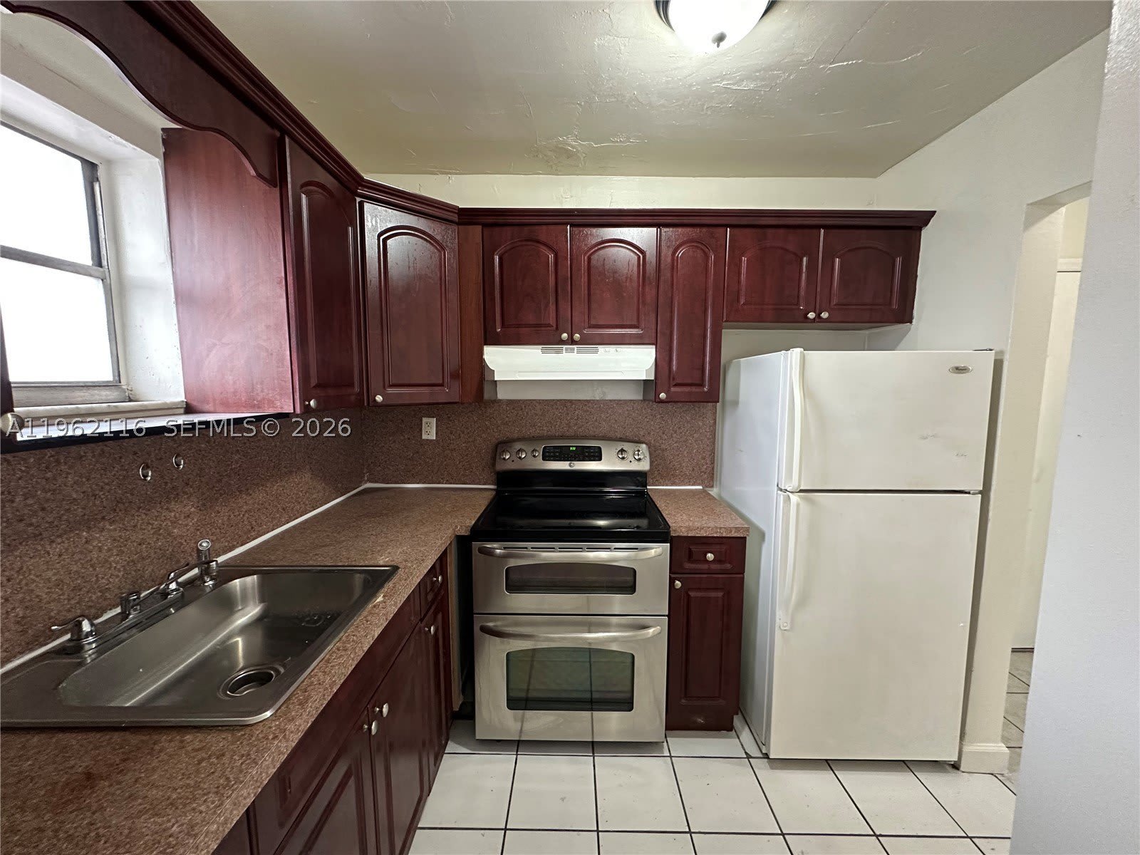 1008 NW 45th Ave – photo 5