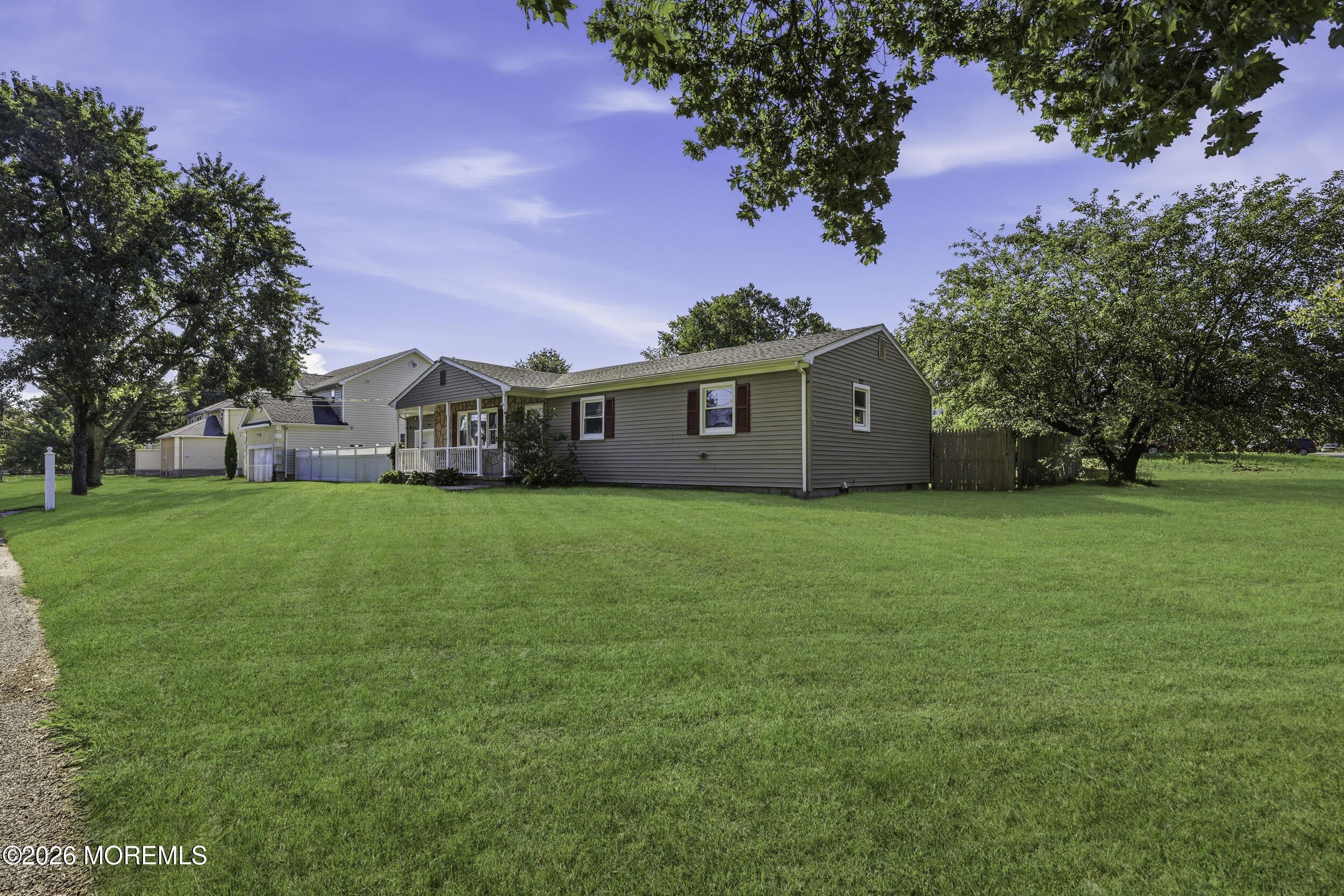 1200 Lawrence Avenue – photo 5